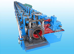 九折型材生產(chǎn)線(xiàn) 九折型材生產(chǎn)線(xiàn)